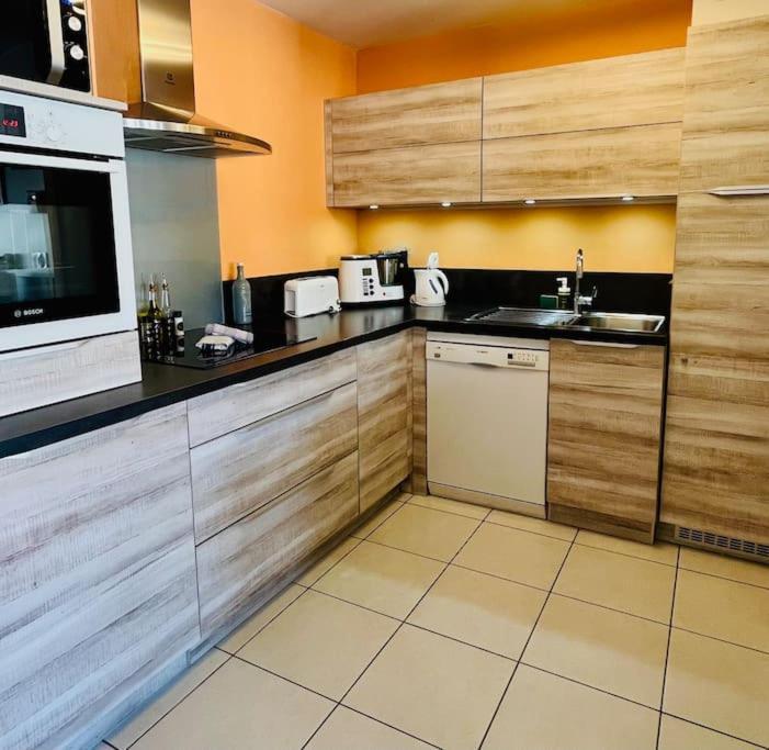 "Clavel 26" Joli T2 En Duplex A 3 Min Des Halles سُت المظهر الخارجي الصورة